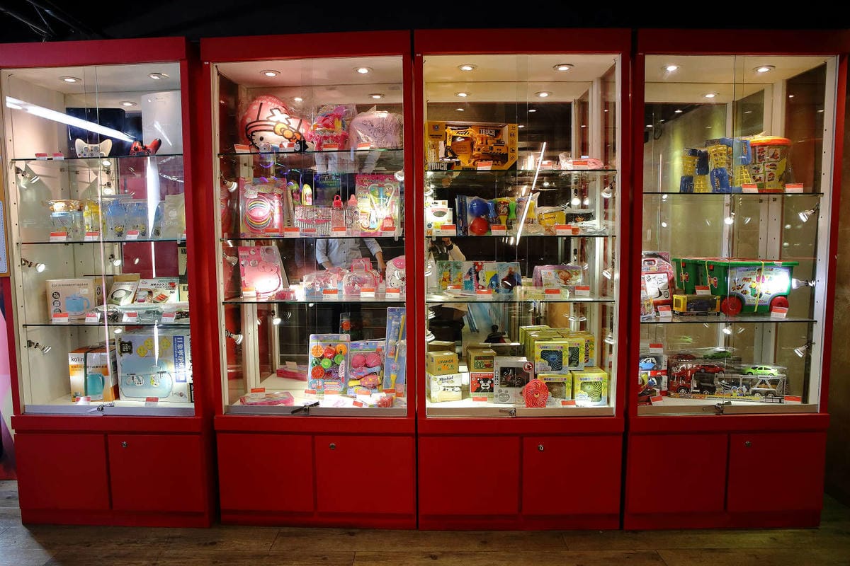 【遊。三重】E7PLAY三重館〜北部最大的室內運動遊樂空間！保齡球、撞球、電話亭KTV、各項電玩設施一票玩到底，親子下雨天和大熱天好去處！