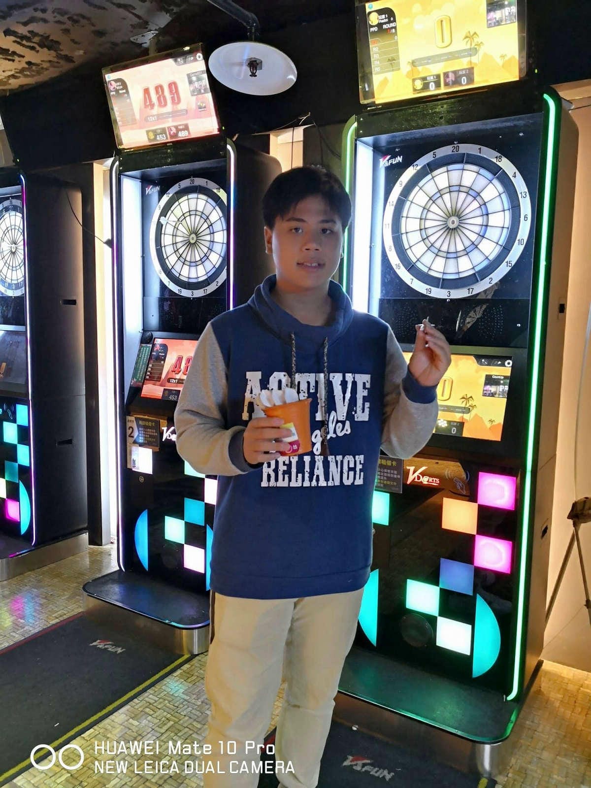 【遊。三重】E7PLAY三重館〜北部最大的室內運動遊樂空間！保齡球、撞球、電話亭KTV、各項電玩設施一票玩到底，親子下雨天和大熱天好去處！