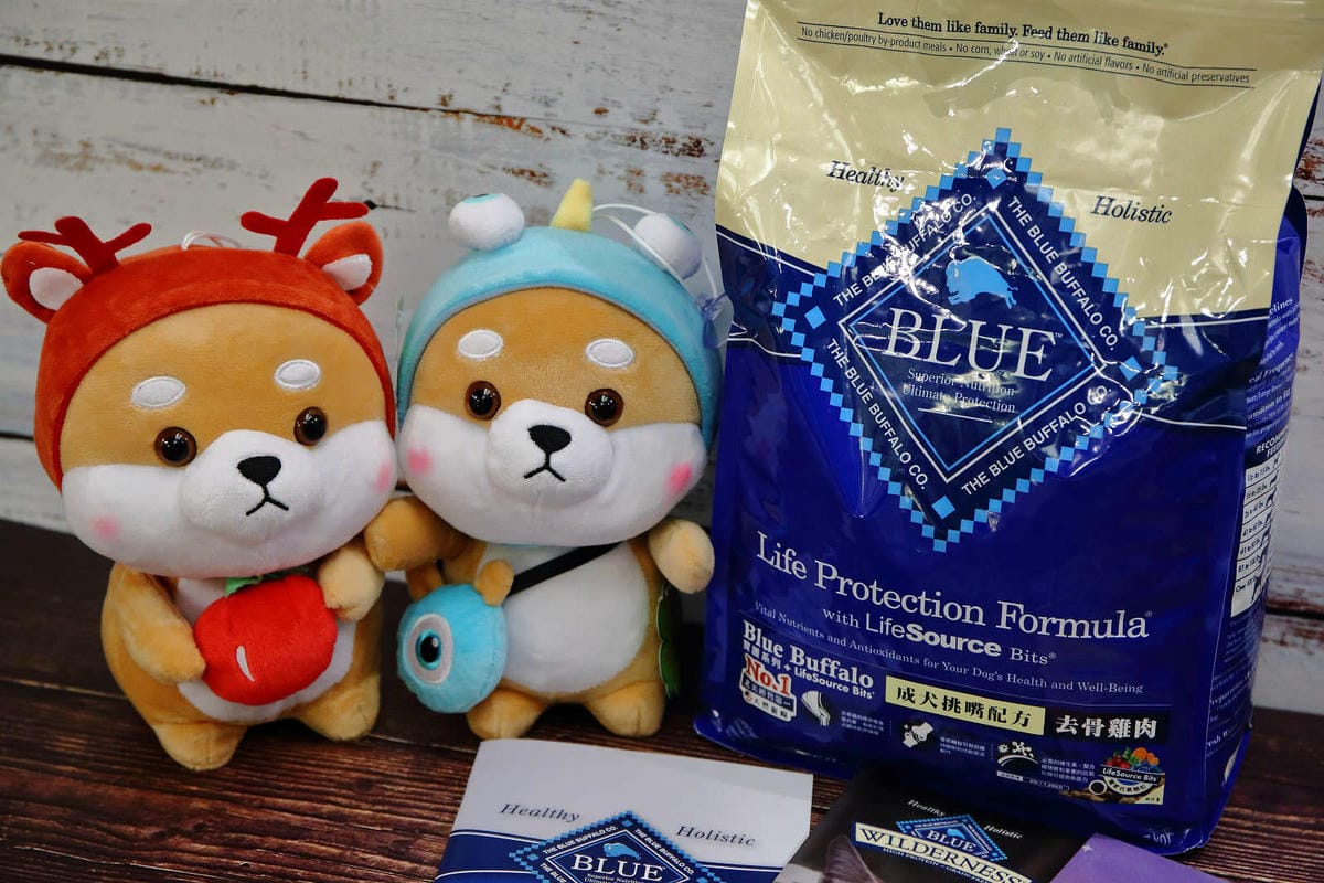 【寵物飼料推薦】Blue Buffalo藍饌天然寵糧〜來自美國銷售第一領導品牌！毛小孩的專屬私廚，獨家冷製法製造的抗氧顆粒，滿足強化毛小孩的健康需求！