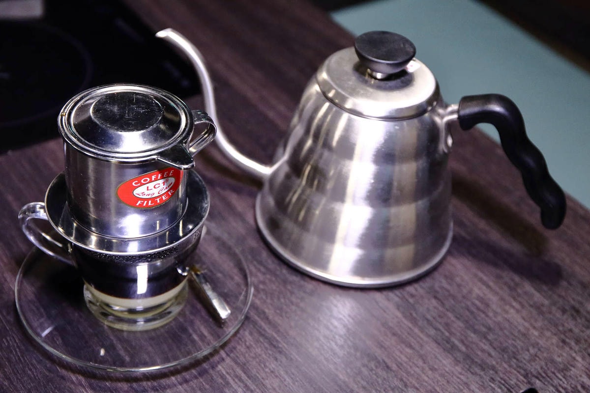 【食。板橋】粉享喫鍋〜火鍋新選擇!全台首創乾式熟成牛肉越式火鍋!特戰鐵帽鍋,新奇的火鍋吃法又不傷荷包!