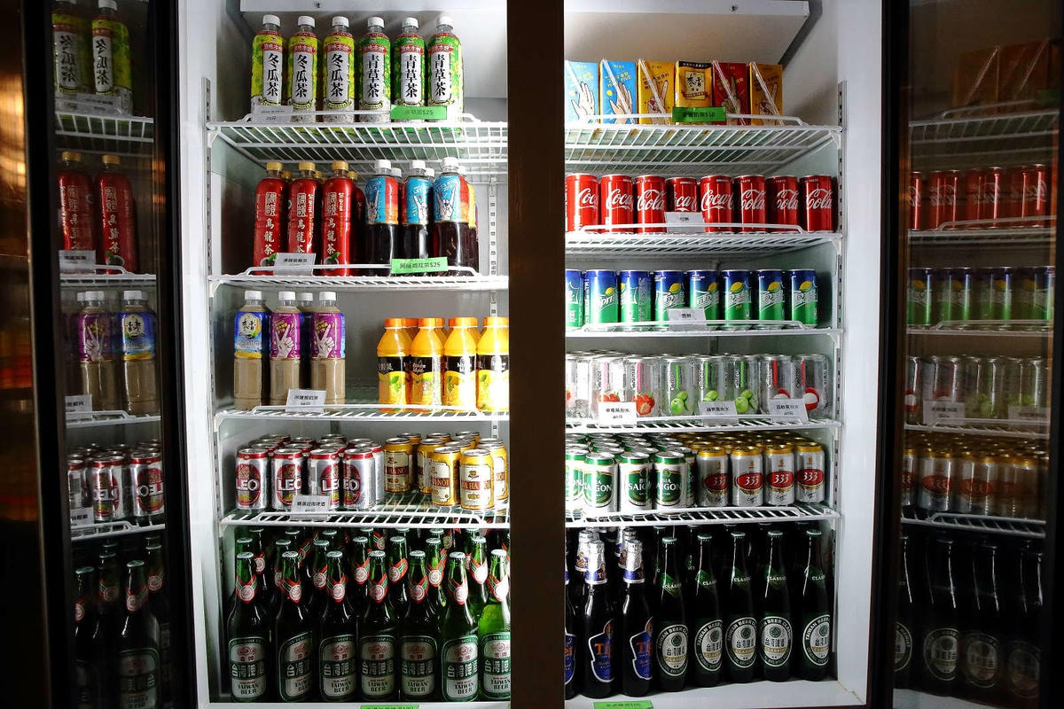 【食。板橋】粉享喫鍋〜火鍋新選擇!全台首創乾式熟成牛肉越式火鍋!特戰鐵帽鍋,新奇的火鍋吃法又不傷荷包!