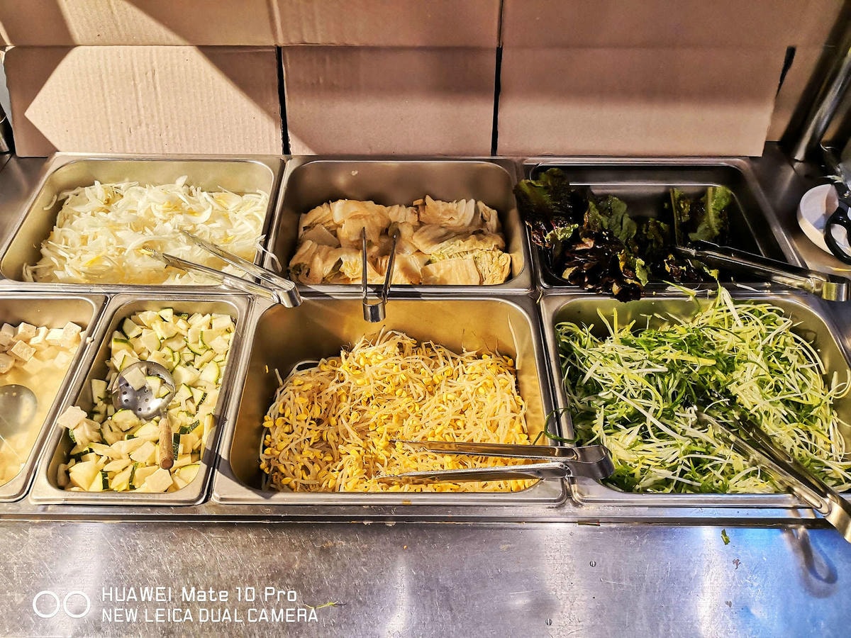 【釜山西面美食】生牛肉製造所생고기제작소〜燒烤吃到飽!烤肉任你吃,大醬湯也是吃到飽的喔,CP值超高,這家很可以