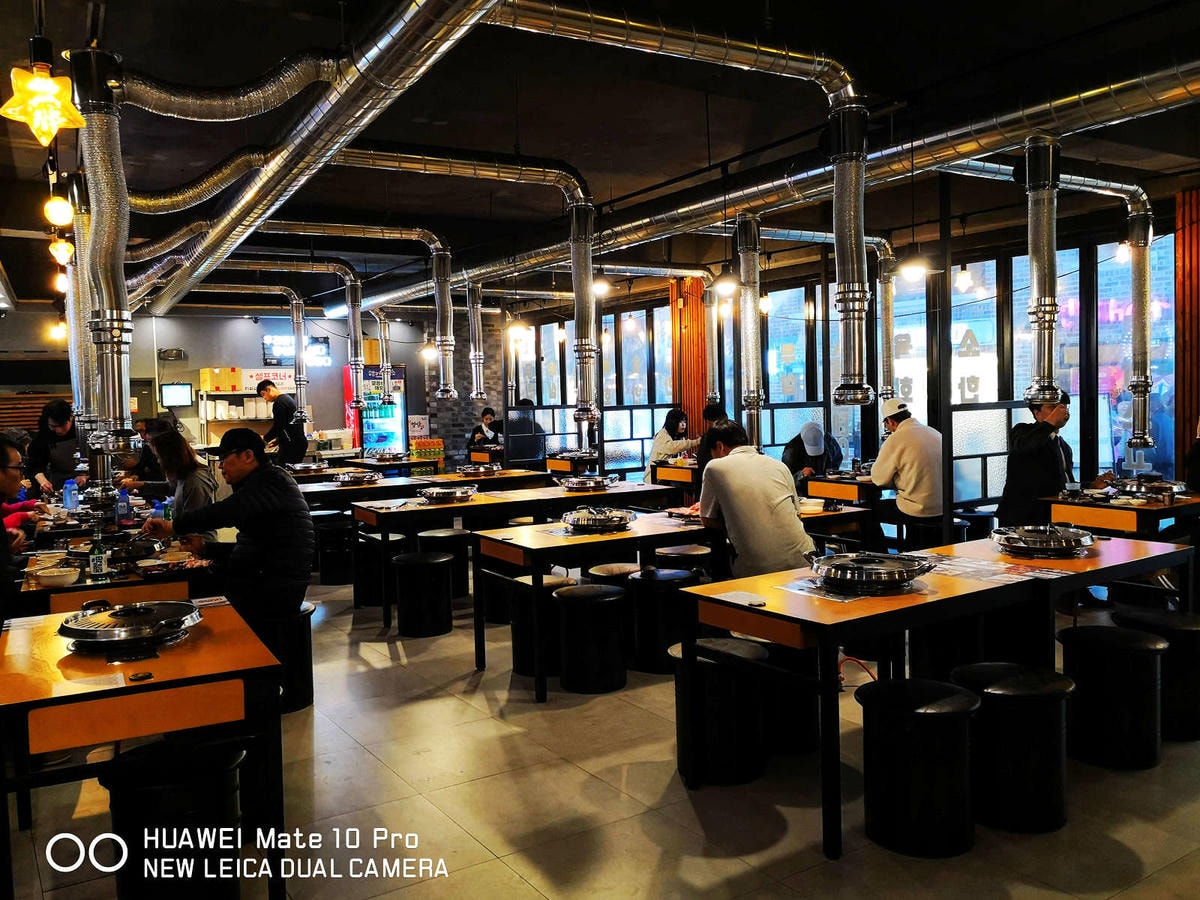 【釜山西面美食】生牛肉製造所생고기제작소〜燒烤吃到飽!烤肉任你吃,大醬湯也是吃到飽的喔,CP值超高,這家很可以