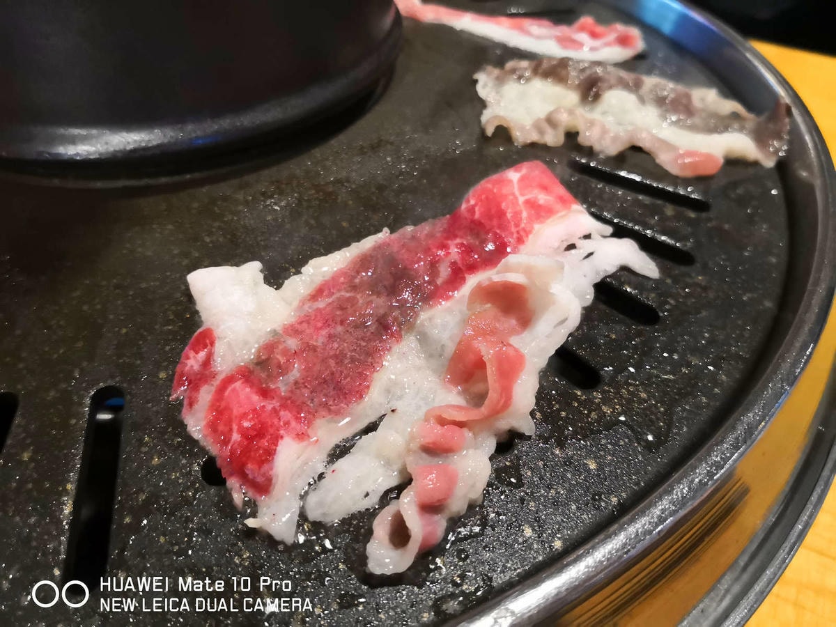 【釜山西面美食】生牛肉製造所생고기제작소〜燒烤吃到飽!烤肉任你吃,大醬湯也是吃到飽的喔,CP值超高,這家很可以