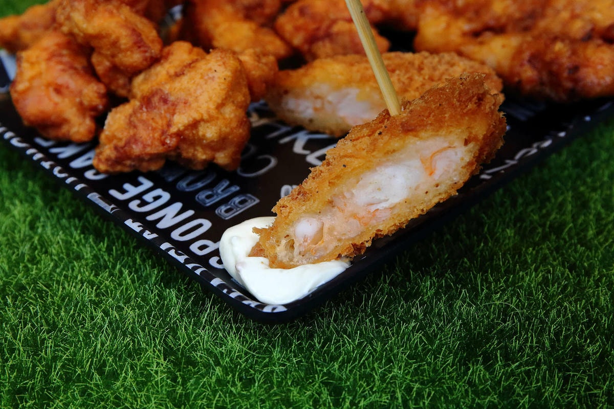 【食。基隆】好運殿日式炸物專賣店〜風靡在地人超強銅板美食!吃貨不能不知的日式炸物,皮脆多汁,讓人吮指回味的獨特香氣