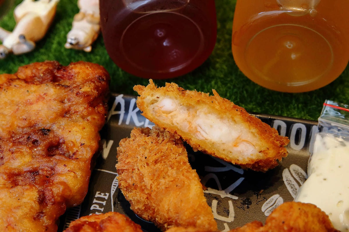 【食。基隆】好運殿日式炸物專賣店〜風靡在地人超強銅板美食!吃貨不能不知的日式炸物,皮脆多汁,讓人吮指回味的獨特香氣