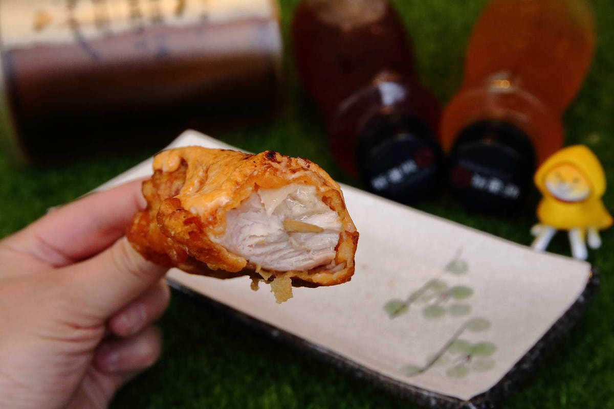 【食。基隆】好運殿日式炸物專賣店〜風靡在地人超強銅板美食!吃貨不能不知的日式炸物,皮脆多汁,讓人吮指回味的獨特香氣