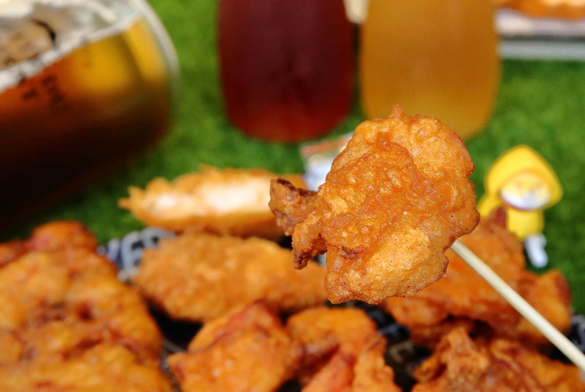 【食。基隆】好運殿日式炸物專賣店〜風靡在地人超強銅板美食!吃貨不能不知的日式炸物,皮脆多汁,讓人吮指回味的獨特香氣