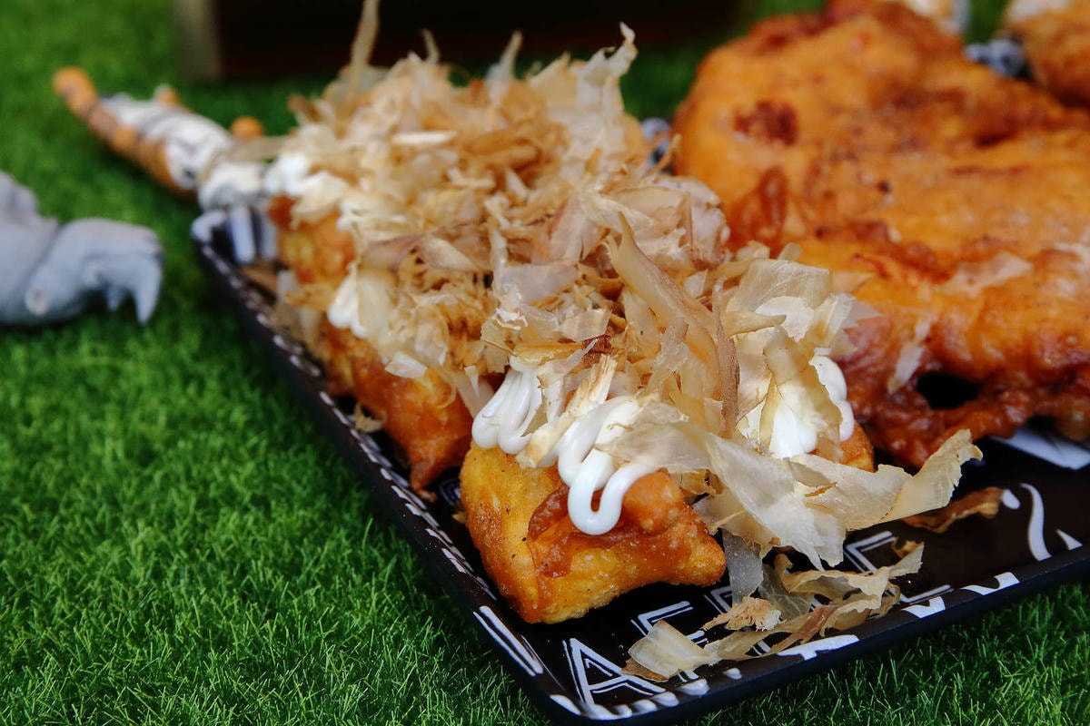 【食。基隆】好運殿日式炸物專賣店〜風靡在地人超強銅板美食!吃貨不能不知的日式炸物,皮脆多汁,讓人吮指回味的獨特香氣