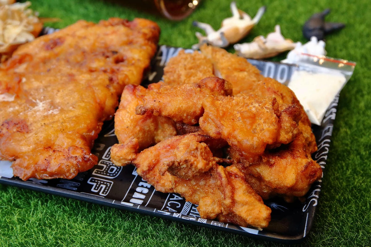 【食。基隆】好運殿日式炸物專賣店〜風靡在地人超強銅板美食!吃貨不能不知的日式炸物,皮脆多汁,讓人吮指回味的獨特香氣