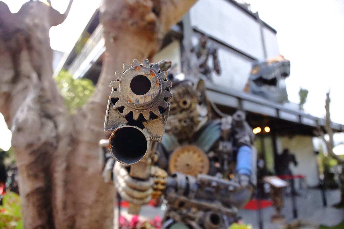 【遊。新竹】SRC北埔印象咖啡民宿〜新竹北埔特色餐廳。超狂！鋼鐵暴龍、重機、古董車大陣容現身，重機迷一定不能錯過的呀！