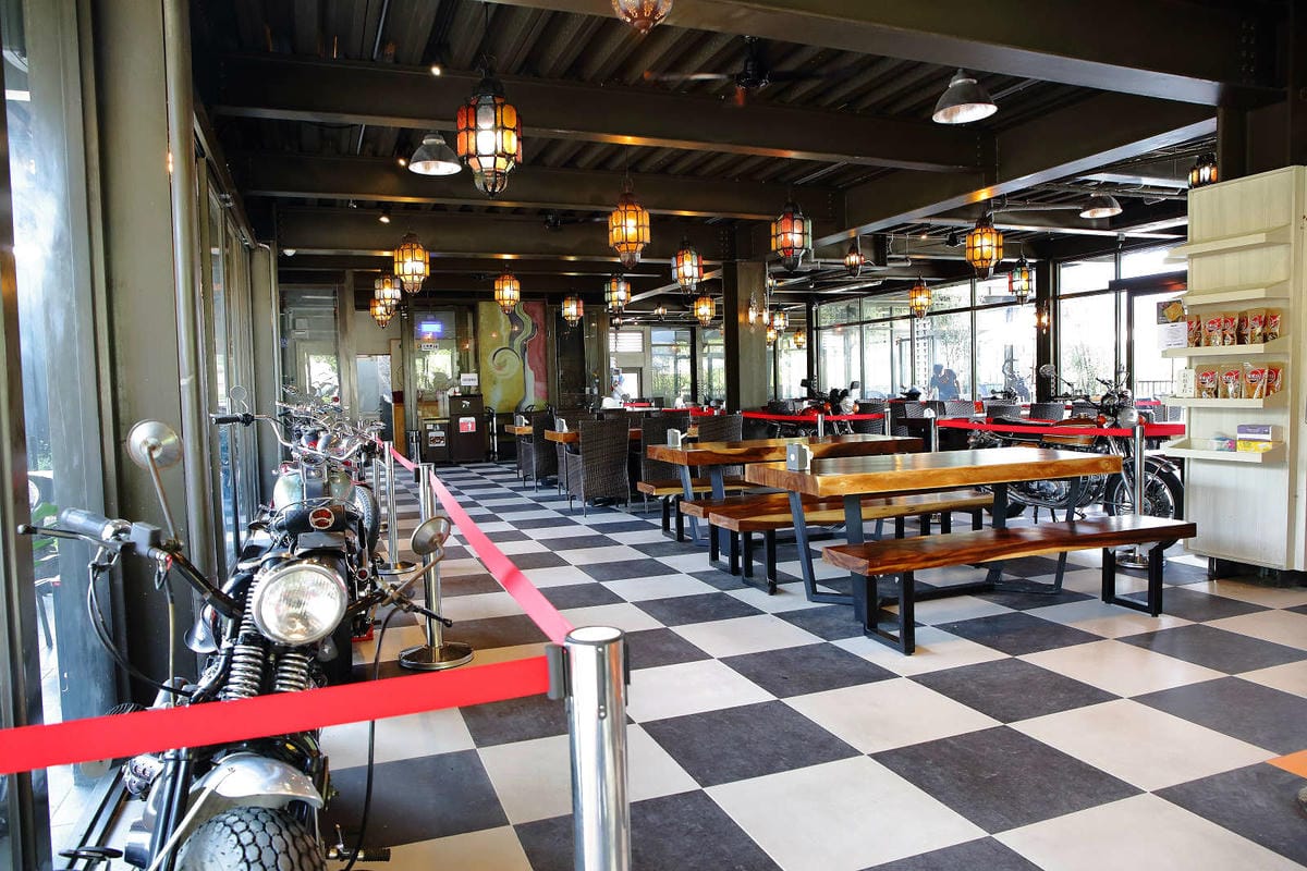 【遊。新竹】SRC北埔印象咖啡民宿〜新竹北埔特色餐廳。超狂！鋼鐵暴龍、重機、古董車大陣容現身，重機迷一定不能錯過的呀！