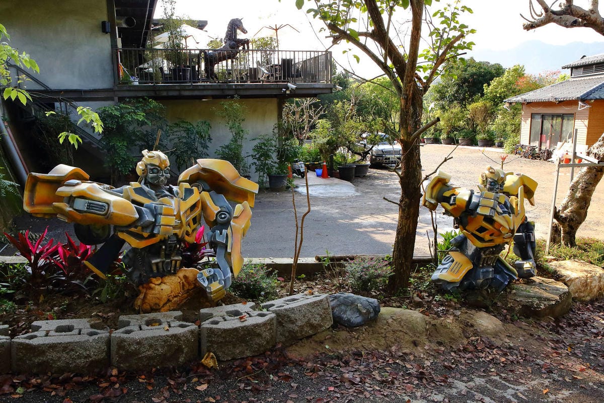 【遊。新竹】SRC北埔印象咖啡民宿〜新竹北埔特色餐廳。超狂！鋼鐵暴龍、重機、古董車大陣容現身，重機迷一定不能錯過的呀！