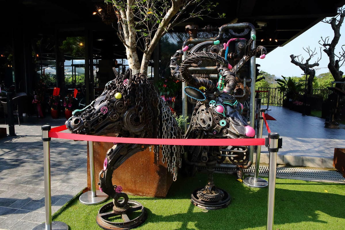 【遊。新竹】SRC北埔印象咖啡民宿〜新竹北埔特色餐廳。超狂！鋼鐵暴龍、重機、古董車大陣容現身，重機迷一定不能錯過的呀！