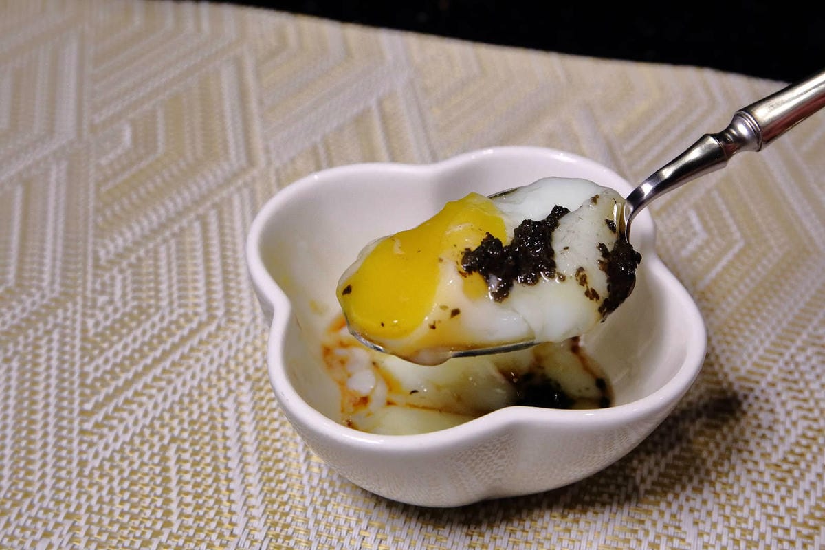 【食。台北】山茶花鐵板燒〜法國玫瑰龍蝦當附餐活跳跳搬上鐵板燒？！頂級味蕾饗宴，等你來品嘗‎