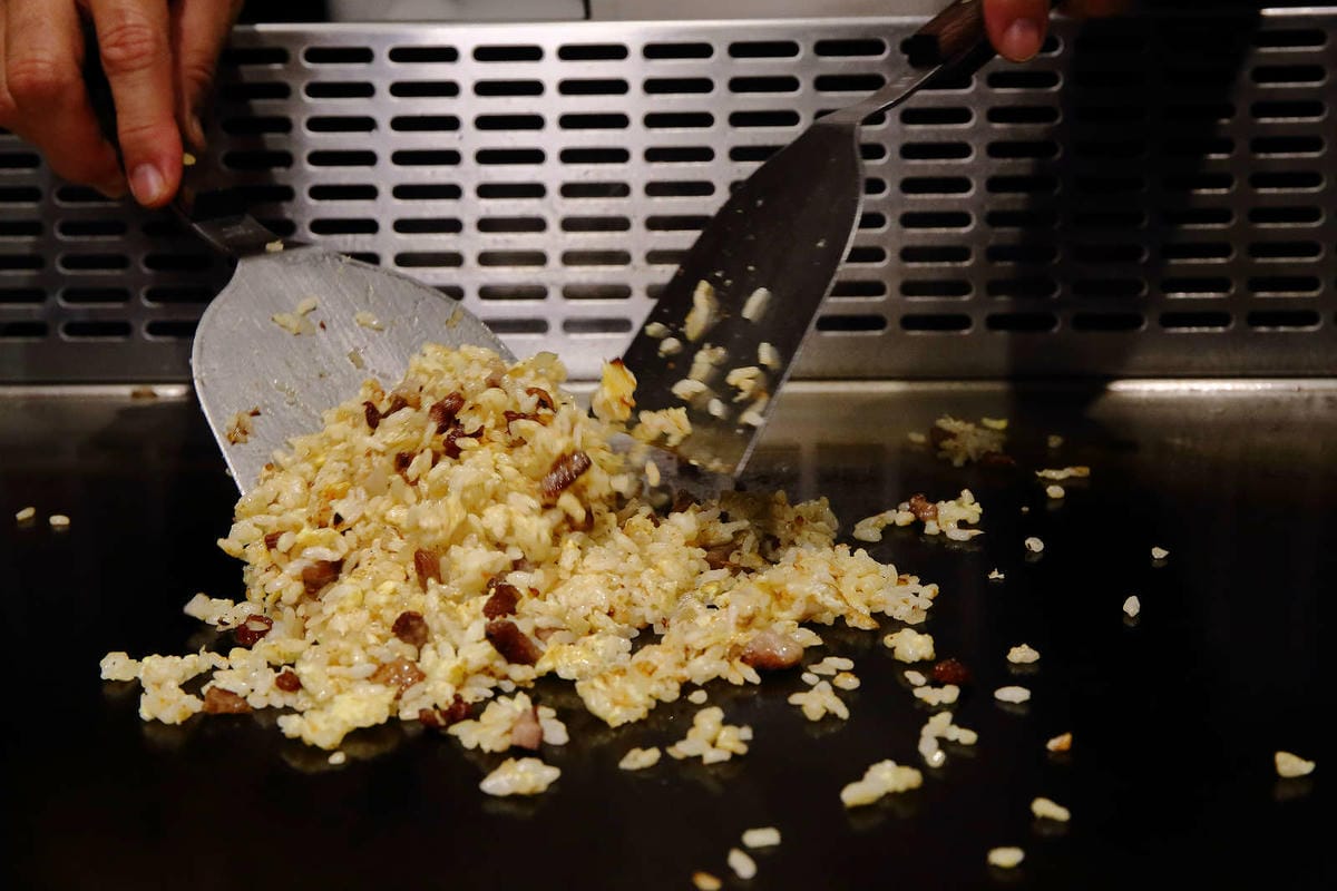 【食。台北】山茶花鐵板燒〜法國玫瑰龍蝦當附餐活跳跳搬上鐵板燒？！頂級味蕾饗宴，等你來品嘗‎