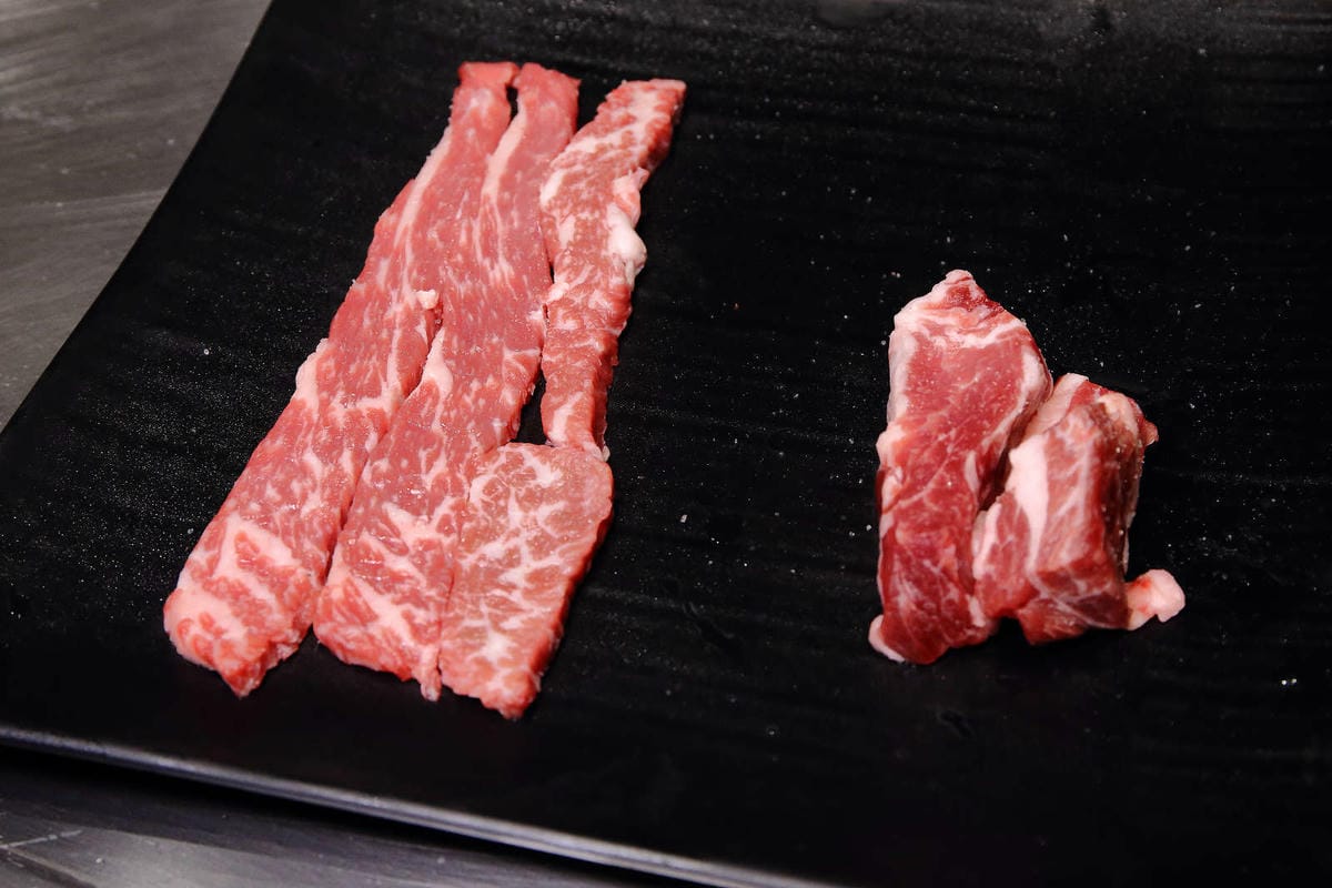 【食。台北】山茶花鐵板燒〜法國玫瑰龍蝦當附餐活跳跳搬上鐵板燒？！頂級味蕾饗宴，等你來品嘗‎