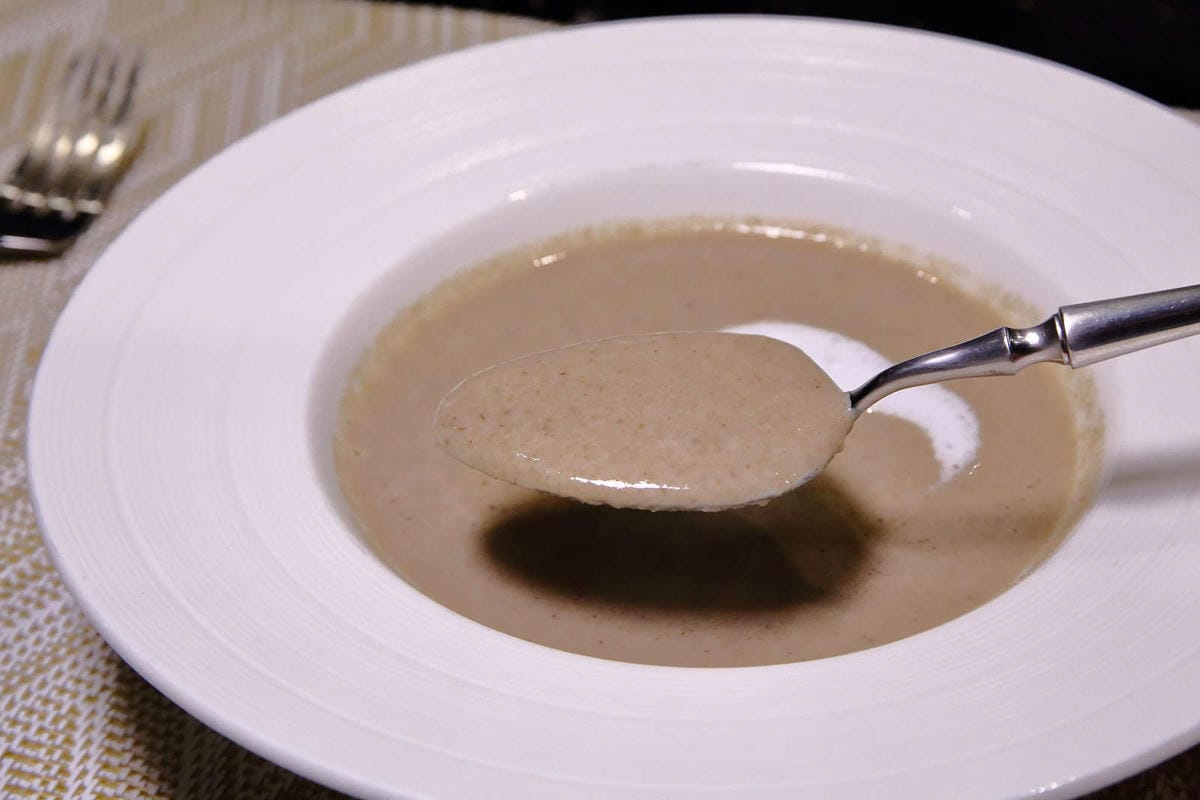 【食。台北】山茶花鐵板燒〜法國玫瑰龍蝦當附餐活跳跳搬上鐵板燒？！頂級味蕾饗宴，等你來品嘗‎