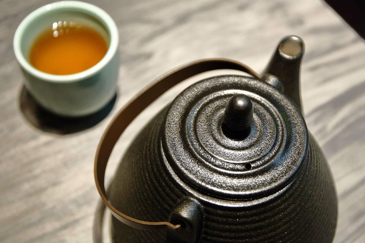 【食。新店】青花驕麻辣鍋-新店民權店〜王品集團人氣麻辣鍋New Open！獨家青花椒麻而不辣，不敢吃辣也會愛上，吃鍋新選擇！