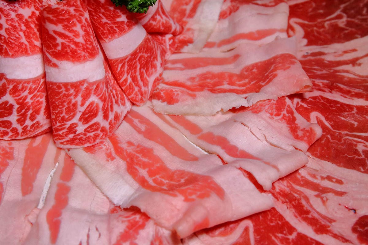 【食。新店】青花驕麻辣鍋-新店民權店〜王品集團人氣麻辣鍋New Open！獨家青花椒麻而不辣，不敢吃辣也會愛上，吃鍋新選擇！