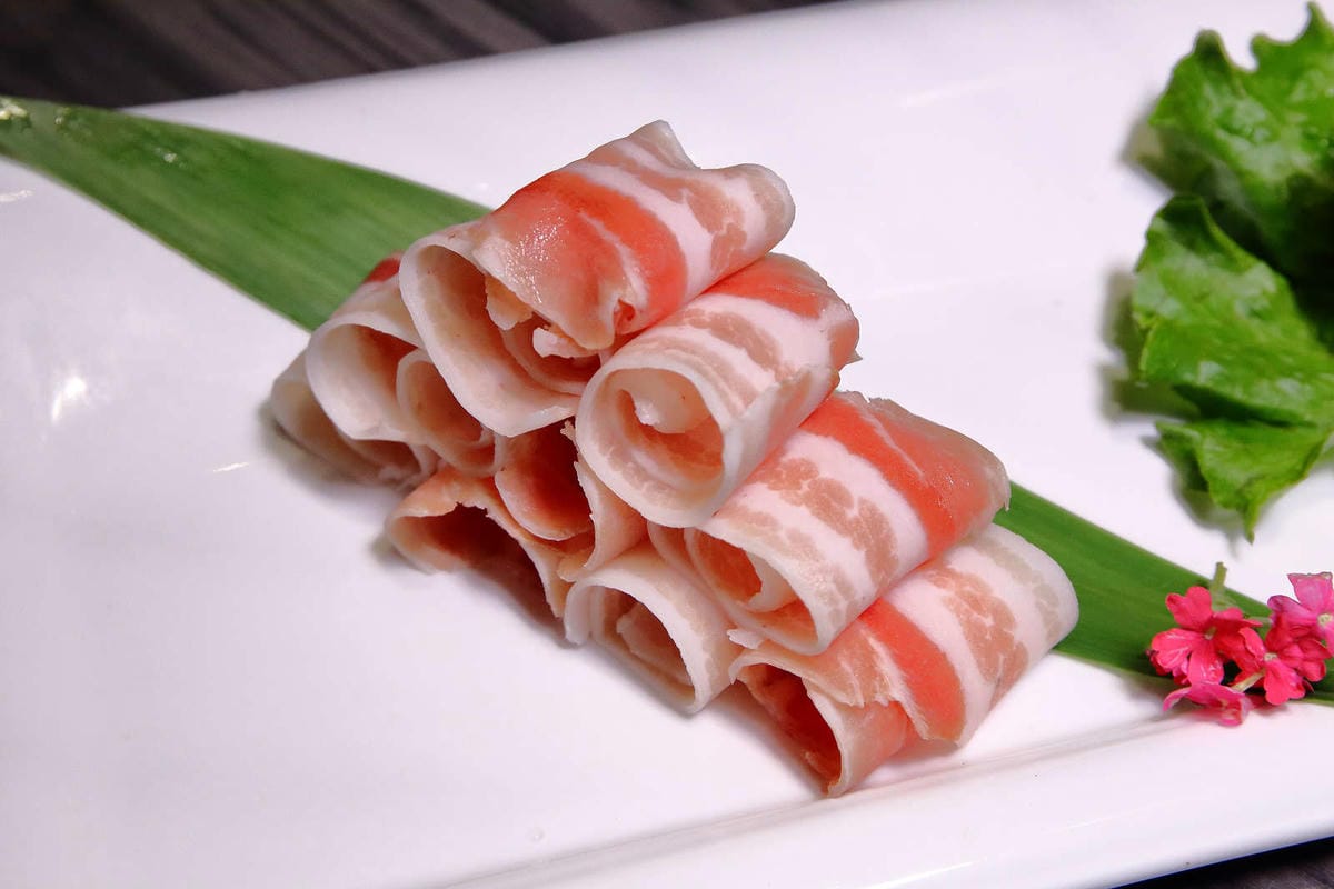 【食。新店】青花驕麻辣鍋-新店民權店〜王品集團人氣麻辣鍋New Open！獨家青花椒麻而不辣，不敢吃辣也會愛上，吃鍋新選擇！