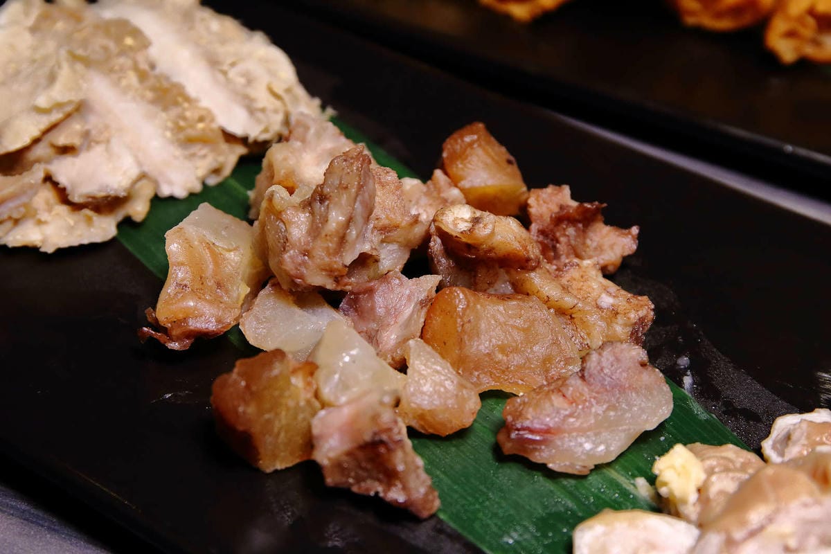 【食。新店】青花驕麻辣鍋-新店民權店〜王品集團人氣麻辣鍋New Open！獨家青花椒麻而不辣，不敢吃辣也會愛上，吃鍋新選擇！