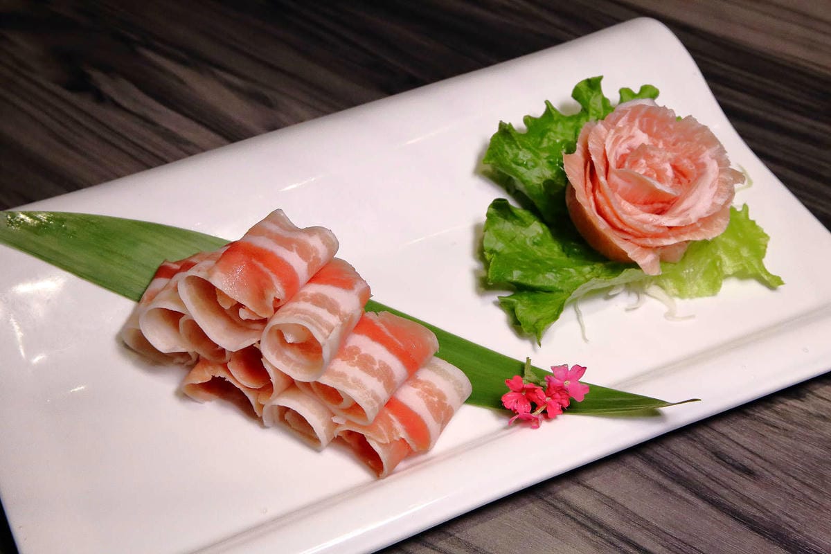 【食。新店】青花驕麻辣鍋-新店民權店〜王品集團人氣麻辣鍋New Open！獨家青花椒麻而不辣，不敢吃辣也會愛上，吃鍋新選擇！