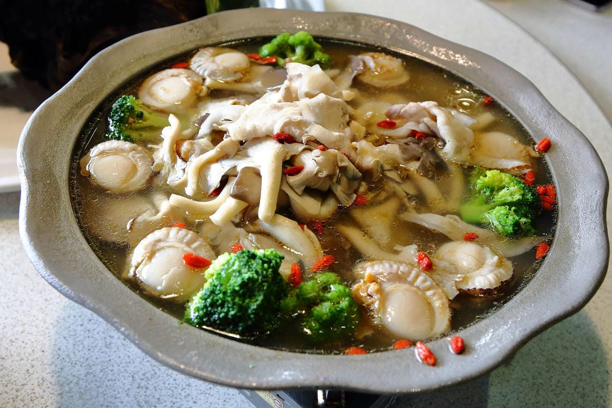 【食。宜蘭】宜蘭米樂餐廳〜宜蘭無菜單料理。超誇張無菜單料理，巨無霸新鮮海味，只要$500讓你吃到不要不要的！！(寵物友善餐廳)