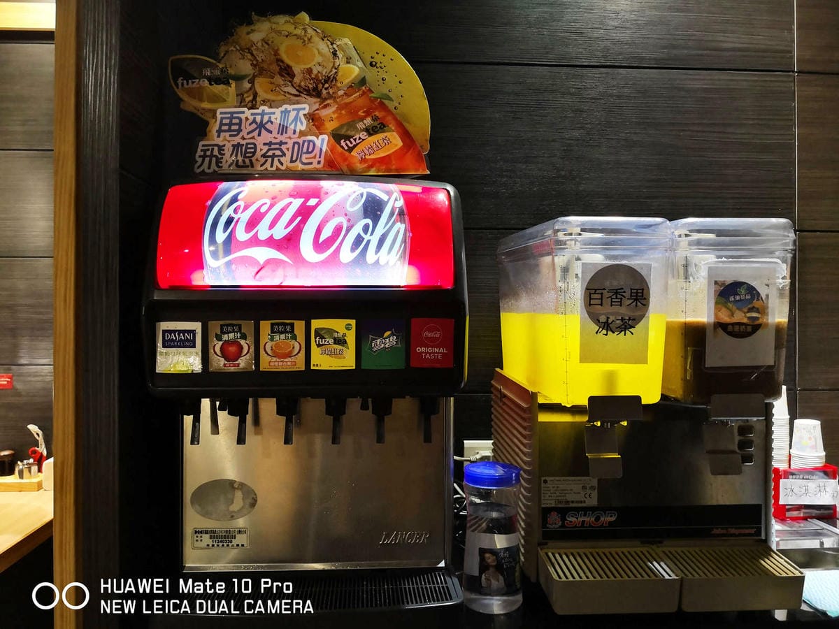 【食。基隆】甲賀日式炭火燒肉〜基隆燒肉吃到飽推薦!60種無限加點食材,親切的桌邊幫烤服務,可以帶毛小孩吃烤肉唷