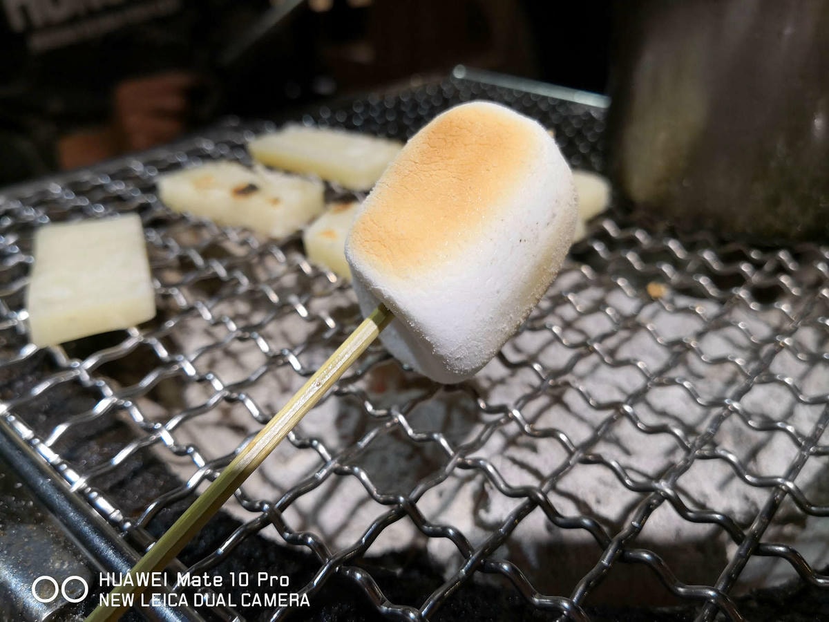 【食。基隆】甲賀日式炭火燒肉〜基隆燒肉吃到飽推薦!60種無限加點食材,親切的桌邊幫烤服務,可以帶毛小孩吃烤肉唷