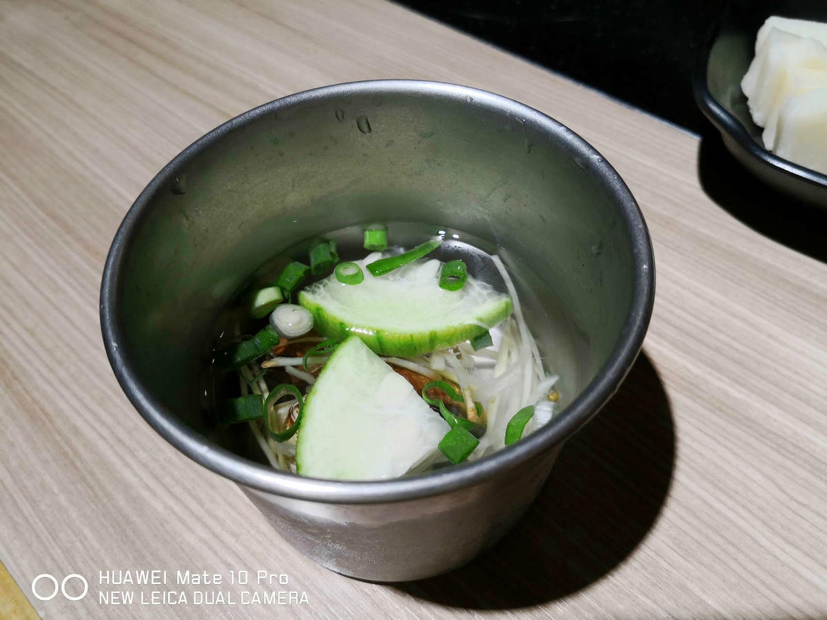 【食。基隆】甲賀日式炭火燒肉〜基隆燒肉吃到飽推薦!60種無限加點食材,親切的桌邊幫烤服務,可以帶毛小孩吃烤肉唷