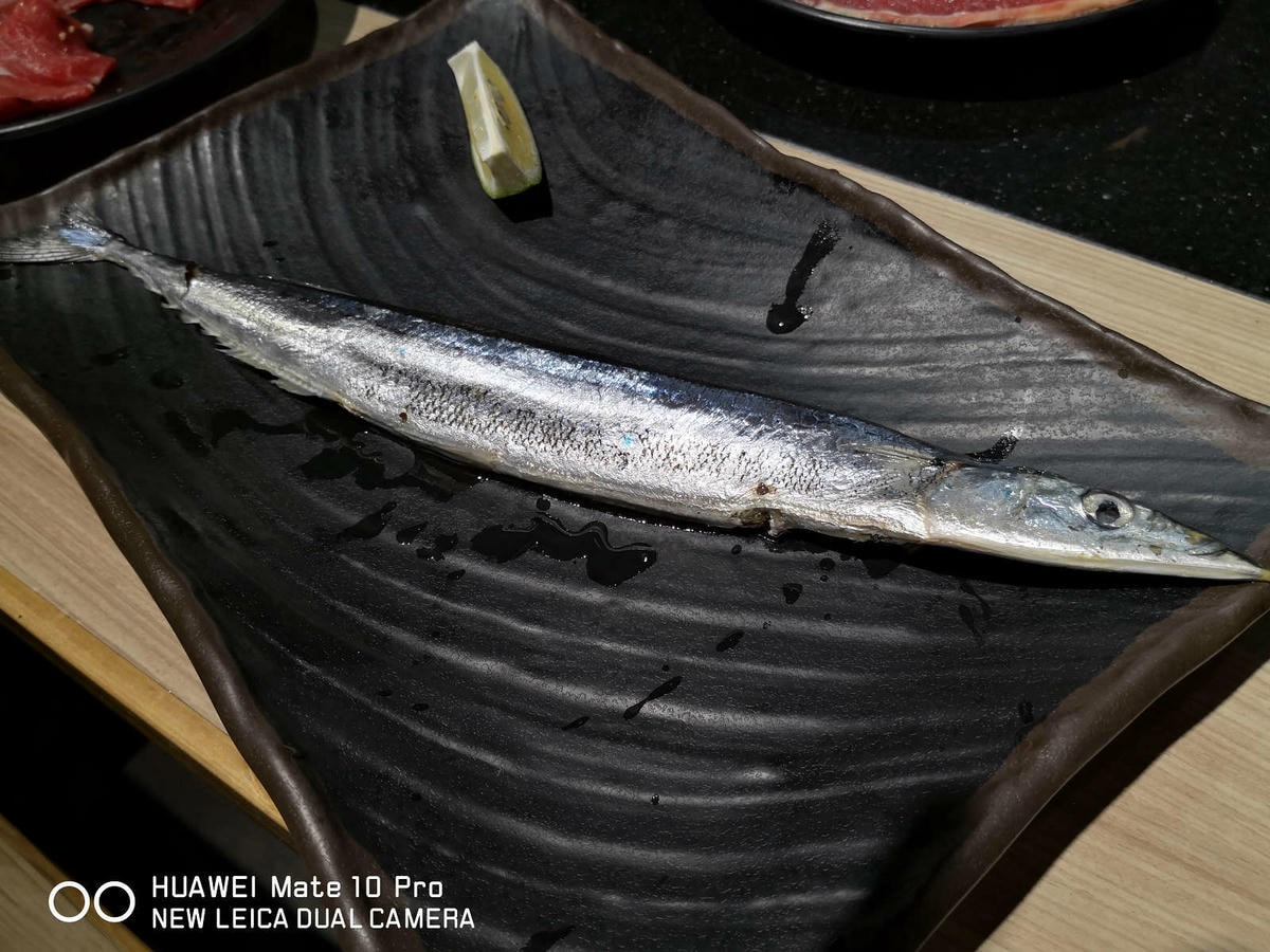 【食。基隆】甲賀日式炭火燒肉〜基隆燒肉吃到飽推薦!60種無限加點食材,親切的桌邊幫烤服務,可以帶毛小孩吃烤肉唷
