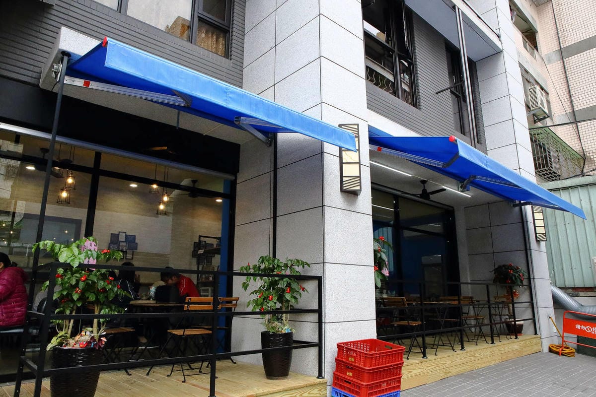 【食。新莊】晨間廚房新莊五工店〜新莊早午餐。新莊巷弄中的工業風早午餐店，經典再進化，新口味強勢來襲！