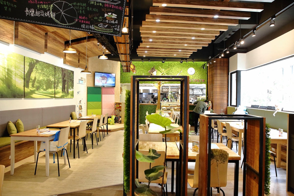 【食。台中】森林小徑-大墩店〜IG瘋打卡!當個森林系女孩!療癒喵店長坐檯陪你吃,味蕾與視覺的享受!