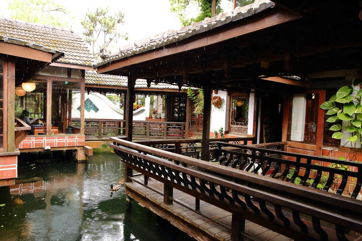 【食。中壢】友竹居茶藝館〜5、6年級生的共同回憶！中國風庭園