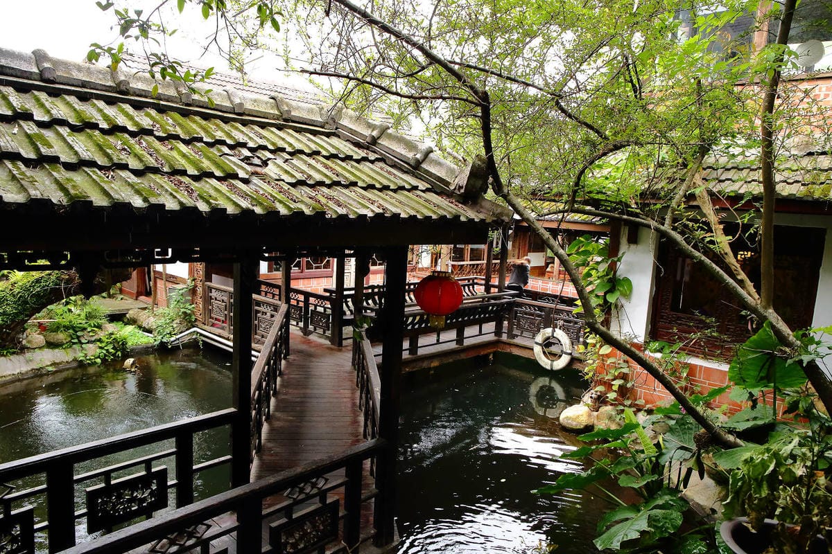 【食。中壢】友竹居茶藝館〜5、6年級生的共同回憶！中國風庭園