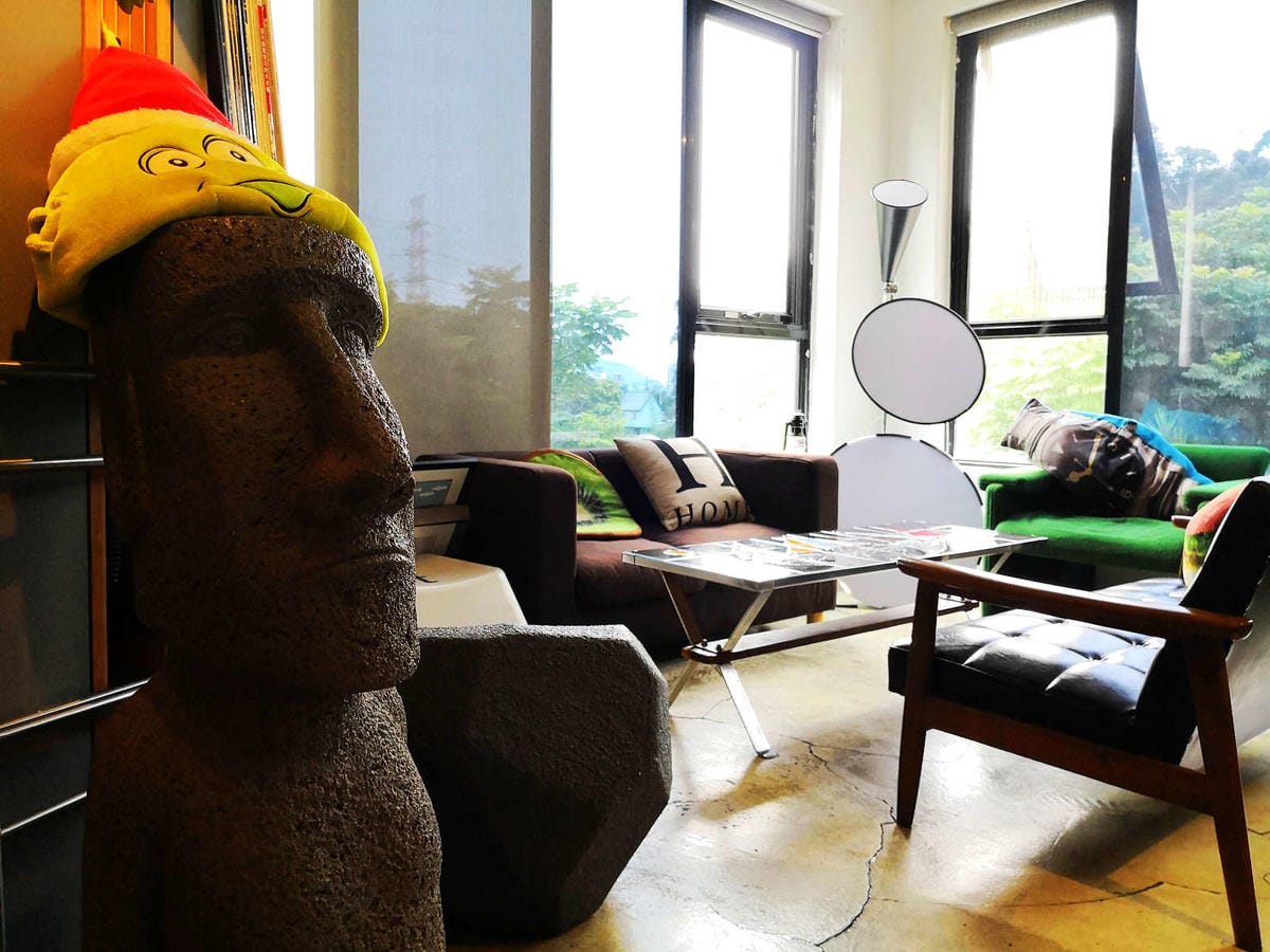 【食。深坑】wow cafe’〜深山裡的寵物友善咖啡廳，帶毛小孩去青草地奔跑吧！親子寵物餐廳/狗狗游泳池/早午餐