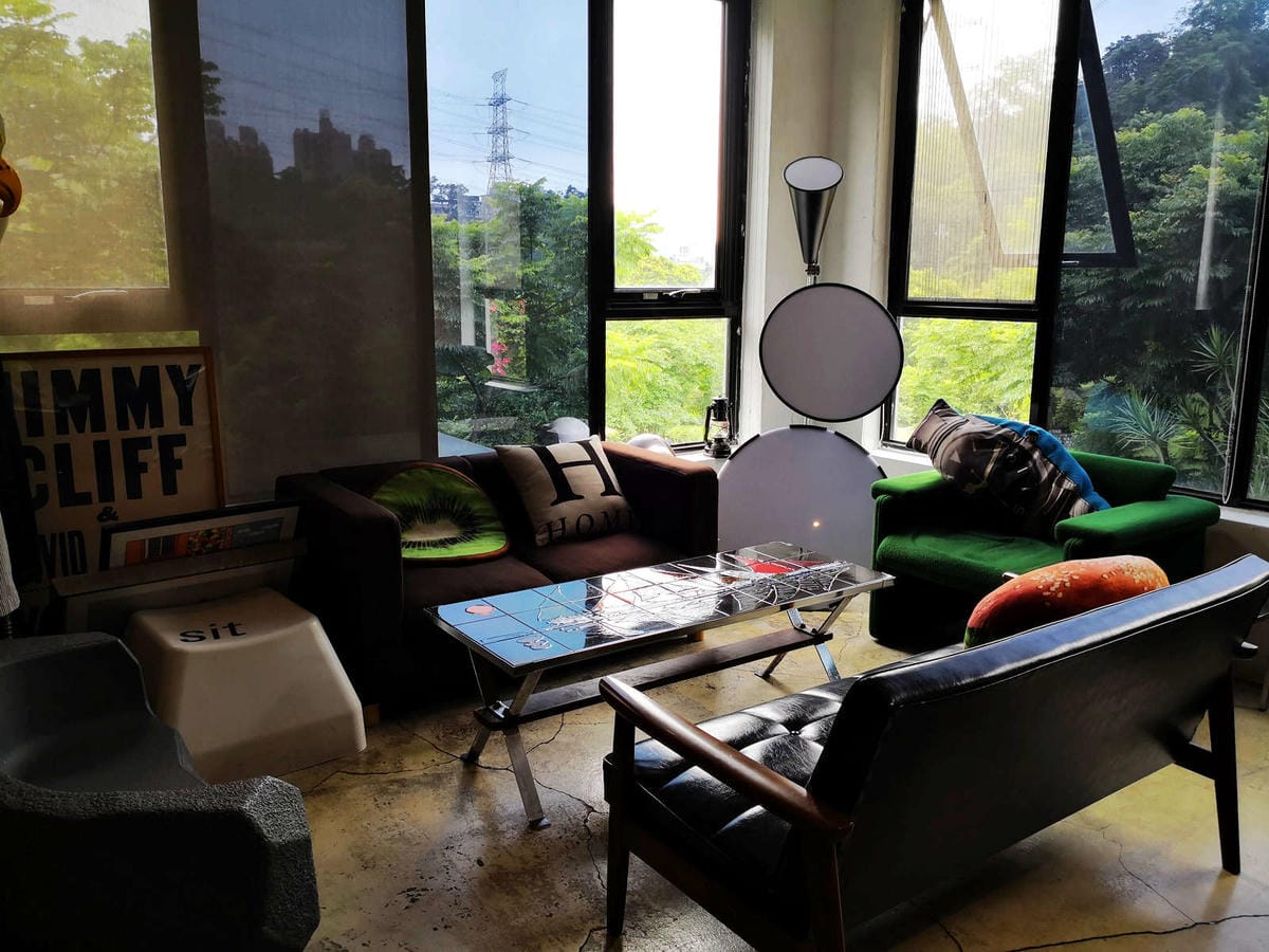 【食。深坑】wow cafe’〜深山裡的寵物友善咖啡廳，帶毛小孩去青草地奔跑吧！親子寵物餐廳/狗狗游泳池/早午餐