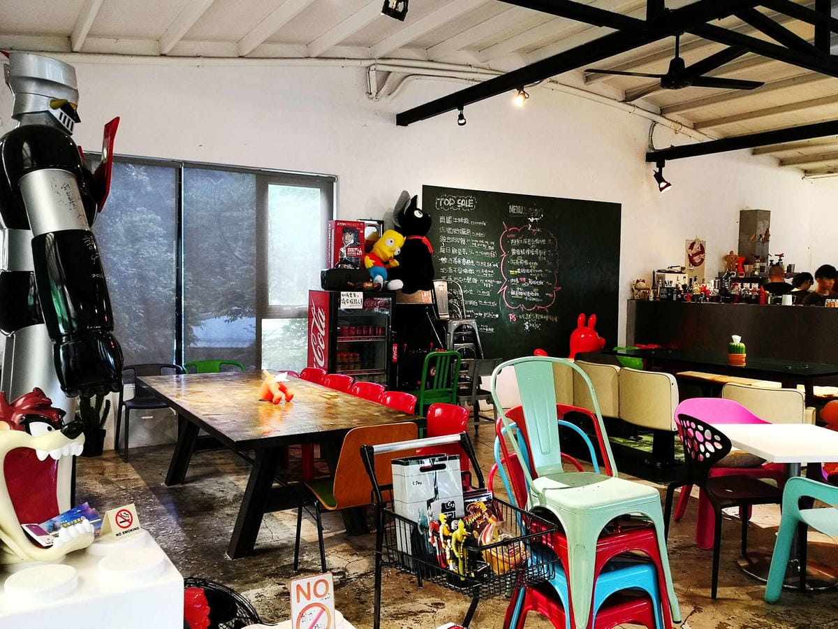 【食。深坑】wow cafe’〜深山裡的寵物友善咖啡廳，帶毛小孩去青草地奔跑吧！親子寵物餐廳/狗狗游泳池/早午餐