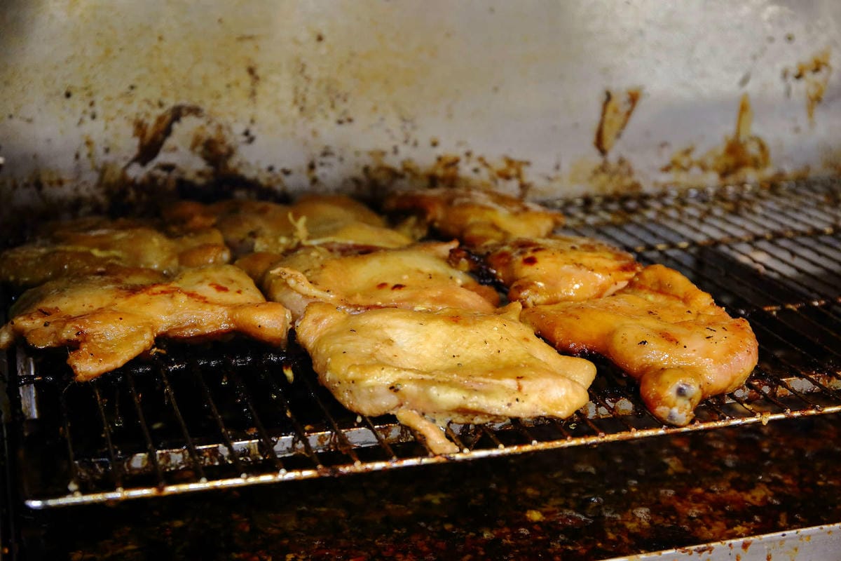 【食。台北】烤食煮盒-民生店〜小資上班族最愛便當！超人氣烤物便當，每日現烤清爽不油膩！(寵物友善餐廳)
