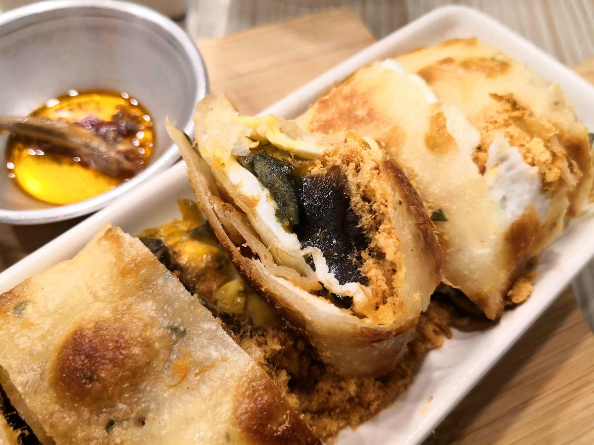 【食。中和】沐禾。饕找餐〜手工蛋餅專賣店,蛋餅控必看!外皮金黃酥脆!創意口味,好吃到不想分享私藏美食!