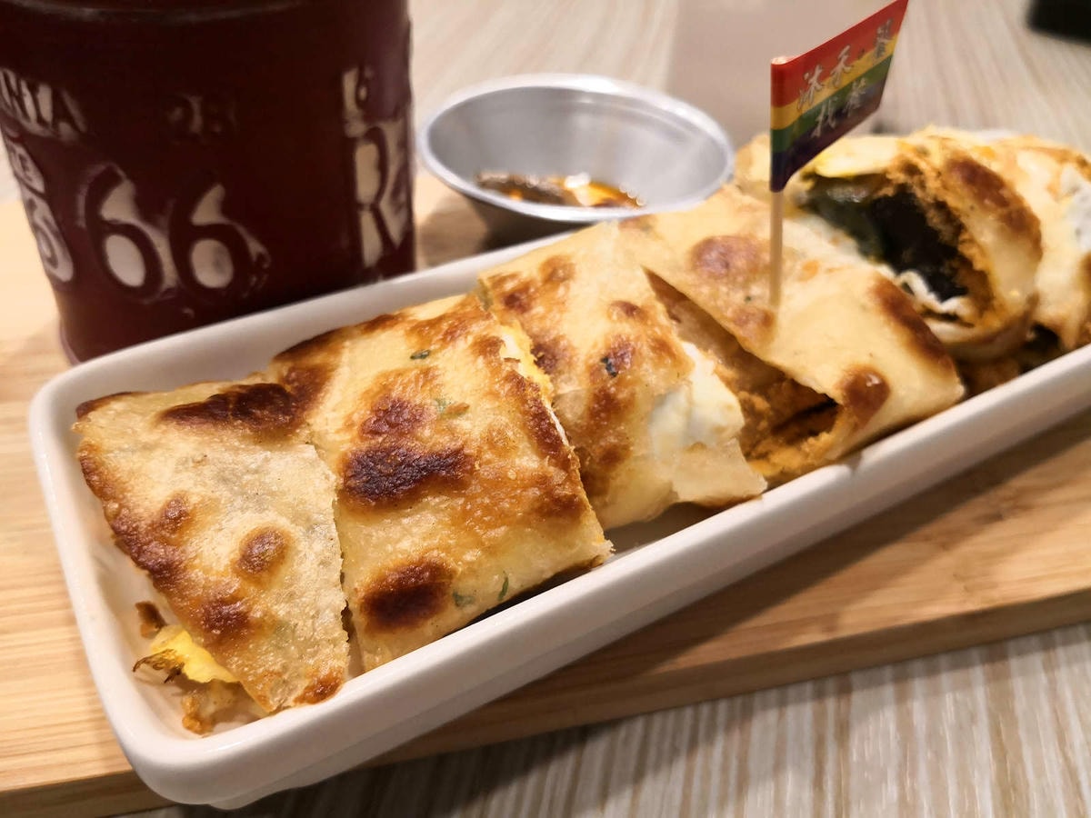 【食。中和】沐禾。饕找餐〜手工蛋餅專賣店,蛋餅控必看!外皮金黃酥脆!創意口味,好吃到不想分享私藏美食!
