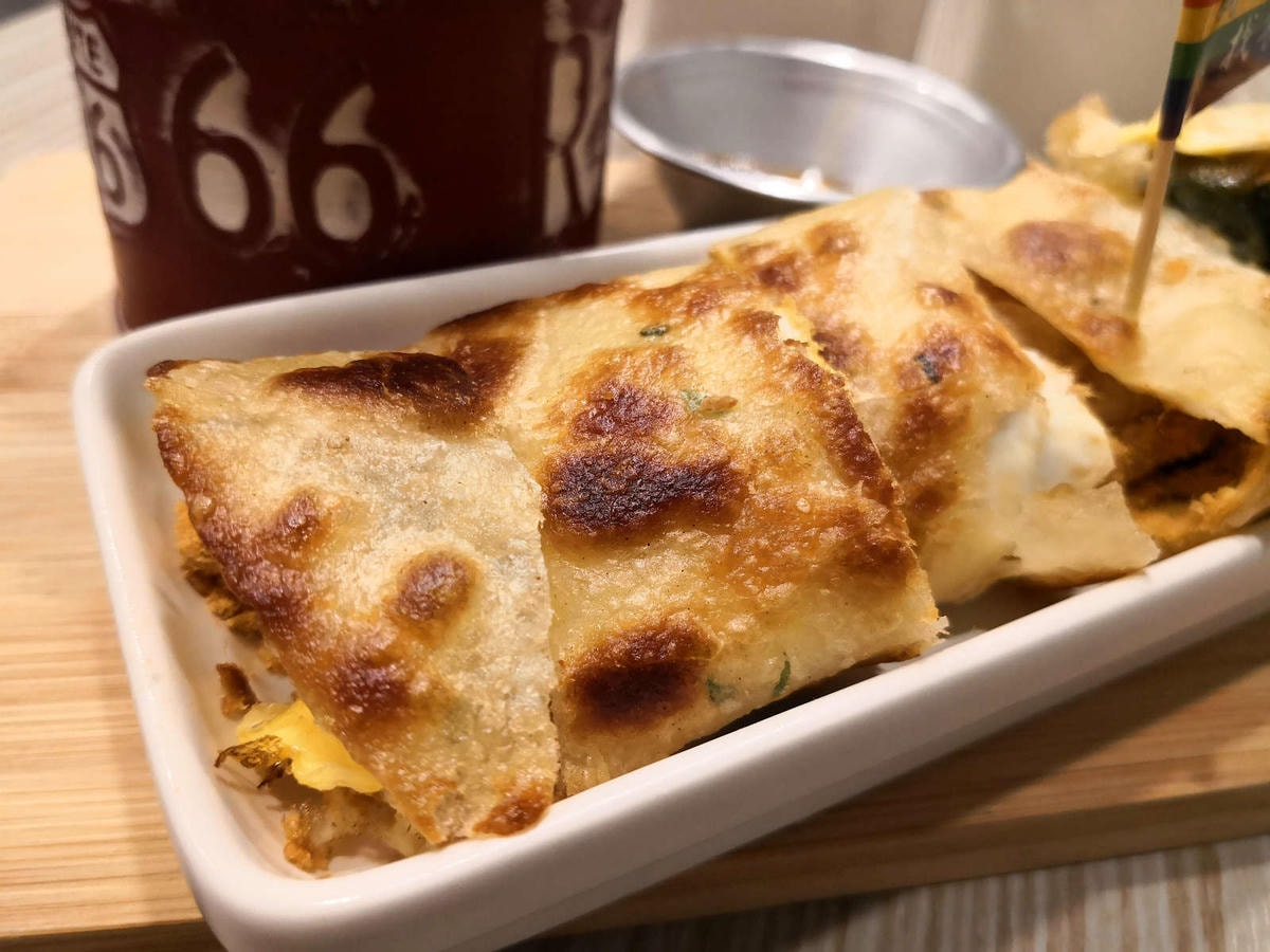 【食。中和】沐禾。饕找餐〜手工蛋餅專賣店,蛋餅控必看!外皮金黃酥脆!創意口味,好吃到不想分享私藏美食!