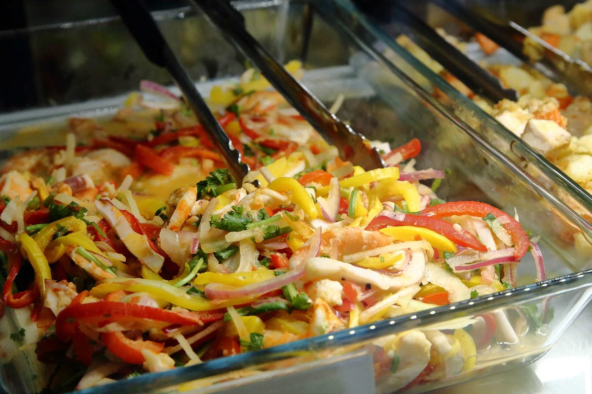 【食。台北】Caviar café+brunch魚子醬咖啡〜台北寵物餐廳推薦！可愛柴犬韓風咖啡店，美好的早午餐約會健康養生輕食料理