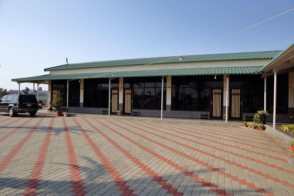 【宿。台南】四草舟屋〜台南寵物友善民宿,露營、划獨木舟、釣魚,帶著毛小孩來去住一晚!