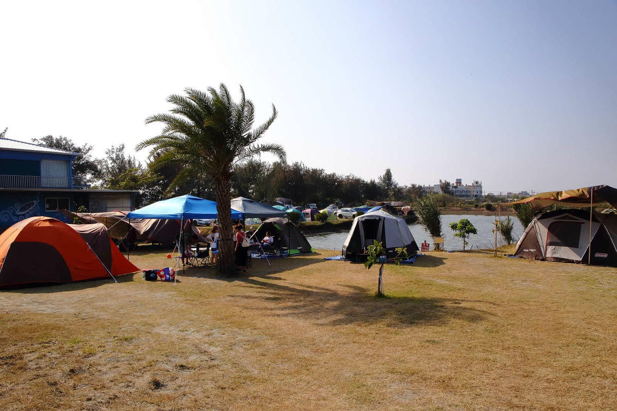 【宿。台南】四草舟屋〜台南寵物友善民宿,露營、划獨木舟、釣魚,帶著毛小孩來去住一晚!