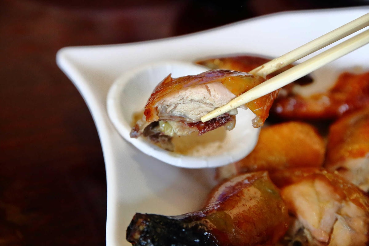 【食。宜蘭】宜蘭蘆花雞料理餐廳烤雞,乾爽脆皮的雞來了!