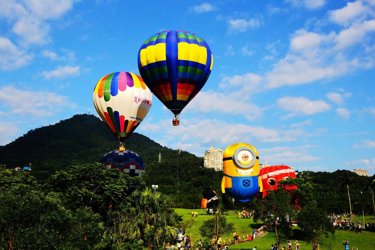 【遊。桃園】2019桃園石門熱氣球嘉年華。今夏第一發～石門水庫熱氣球又來惹！