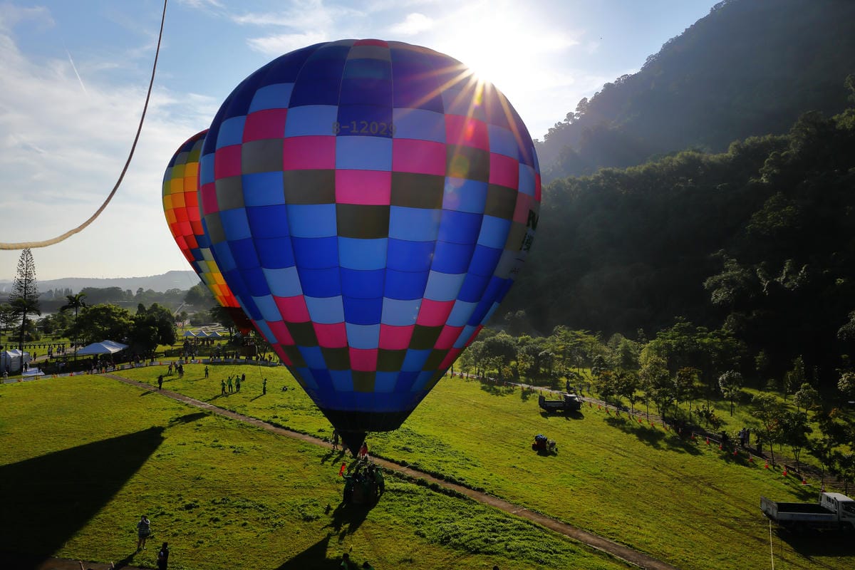 【遊。桃園】2019桃園石門熱氣球嘉年華。今夏第一發～石門水庫熱氣球又來惹！