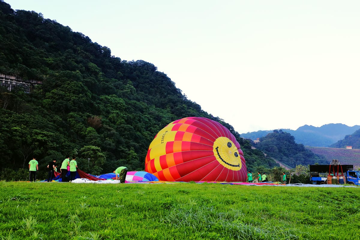 【遊。桃園】2019桃園石門熱氣球嘉年華。今夏第一發～石門水庫熱氣球又來惹！